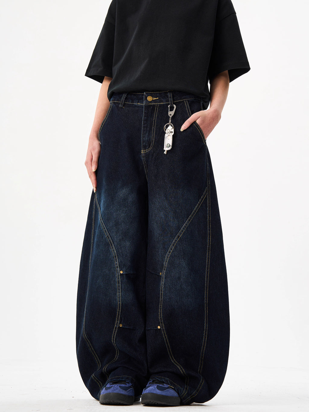 Balloon Contrast Stitch Jeans