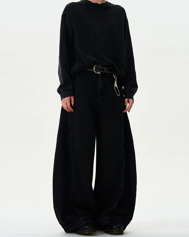 Curved Barrel Jeans
