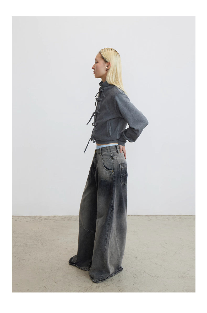 Knot-Fastening Sweater