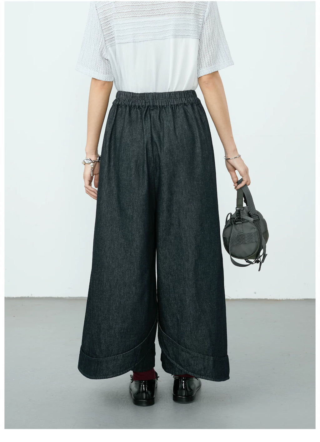 Curved Seam Wide-Leg Denim Trousers