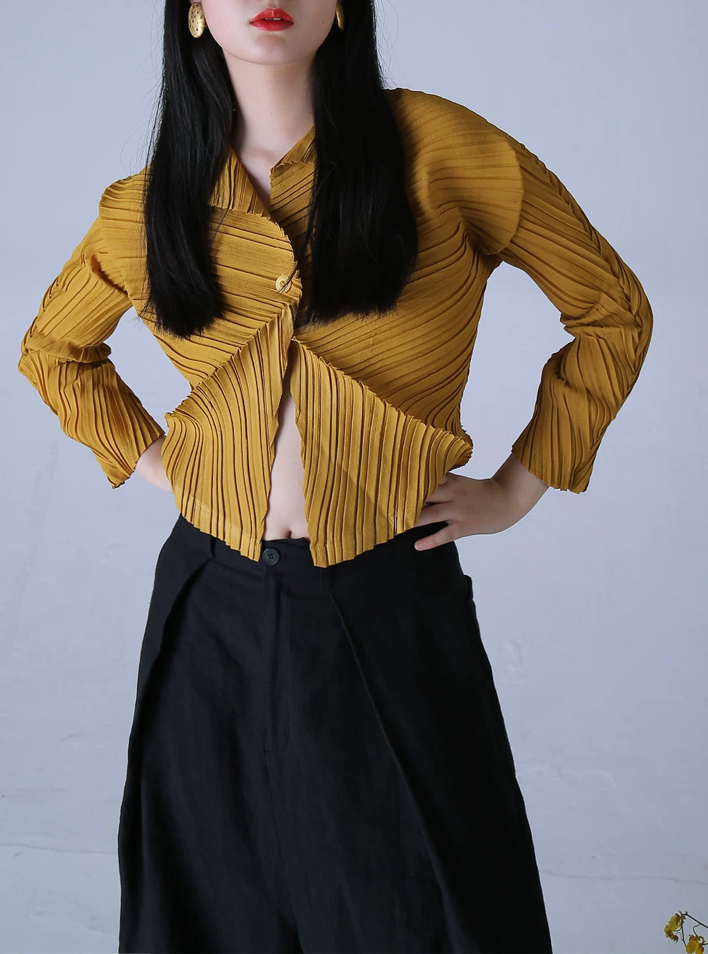 Aureate Exoskeleton Pleat Shirt