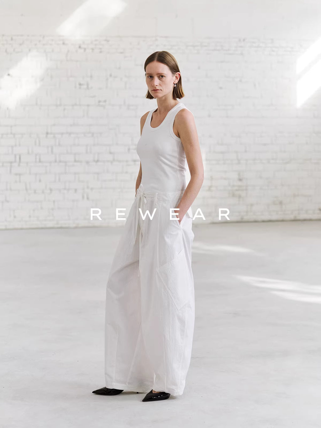 Crisp Slant Pocket Alabaster Trousers