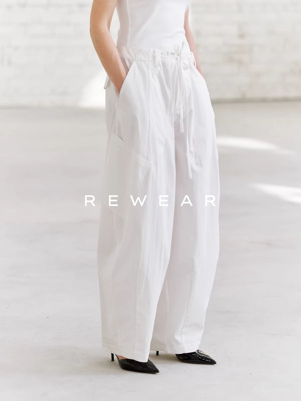 Crisp Slant Pocket Alabaster Trousers