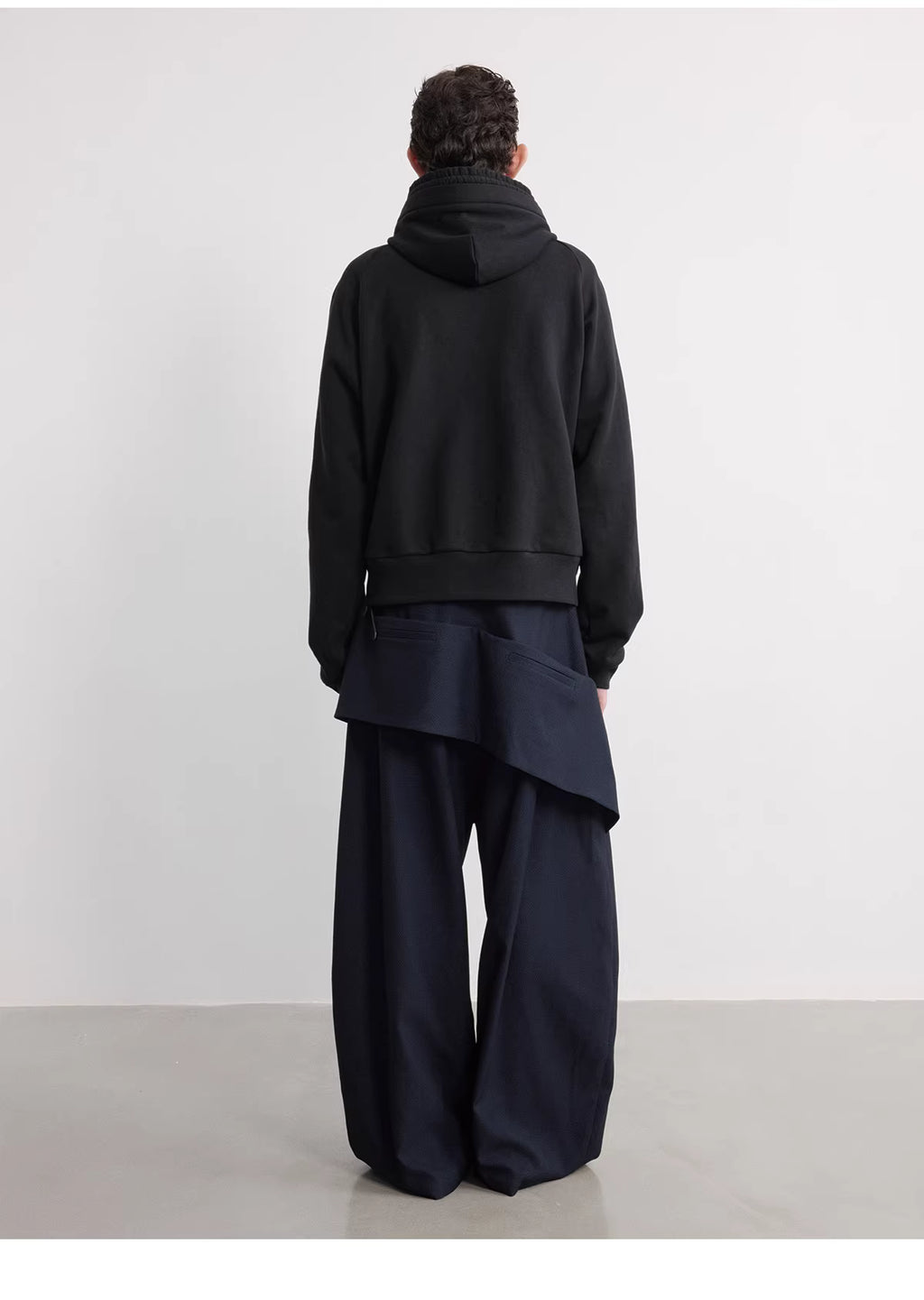 Side-Pocket Utility Pants in Dark Navy