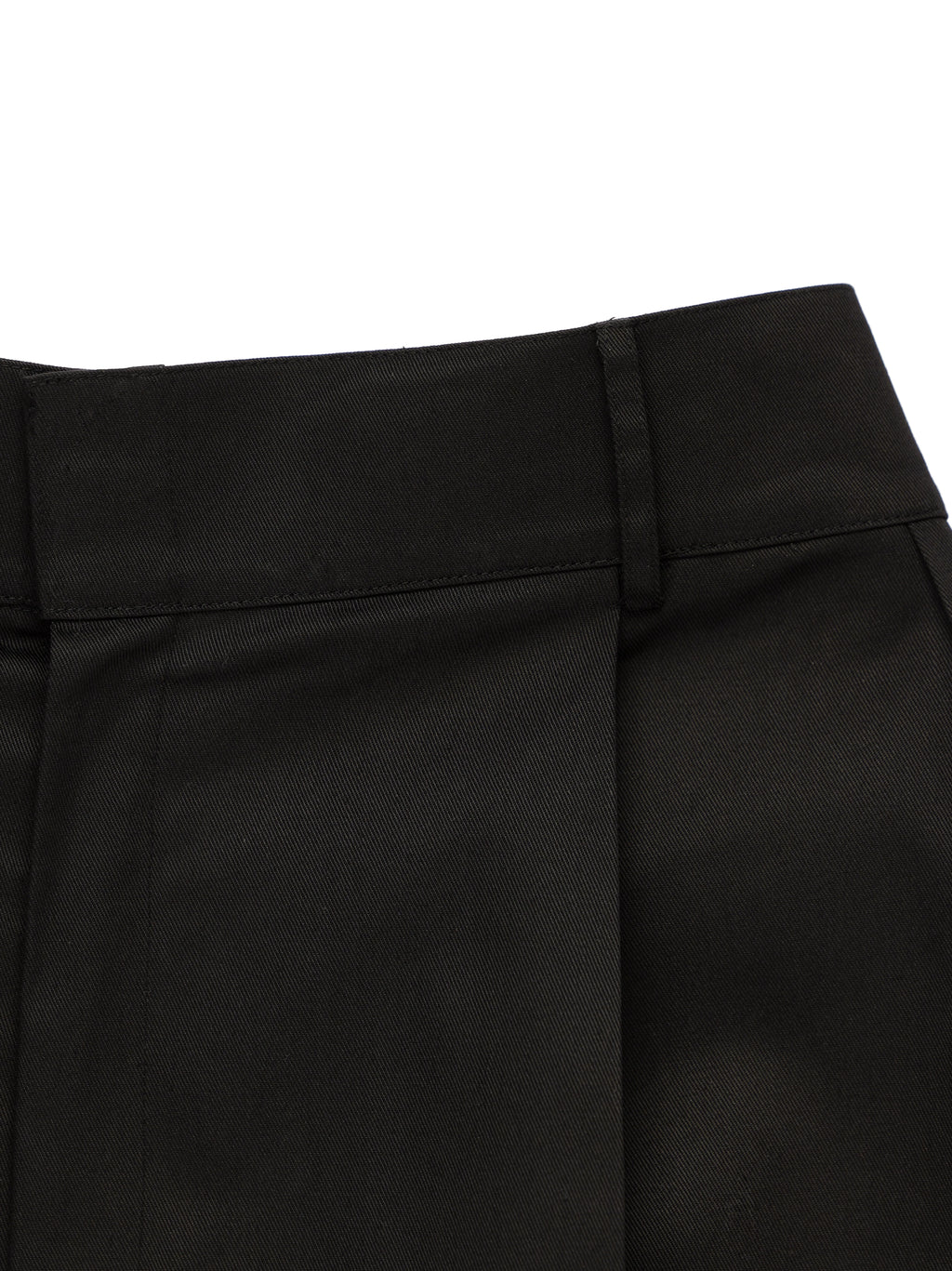 Double Pleated Shorts in Black Ink