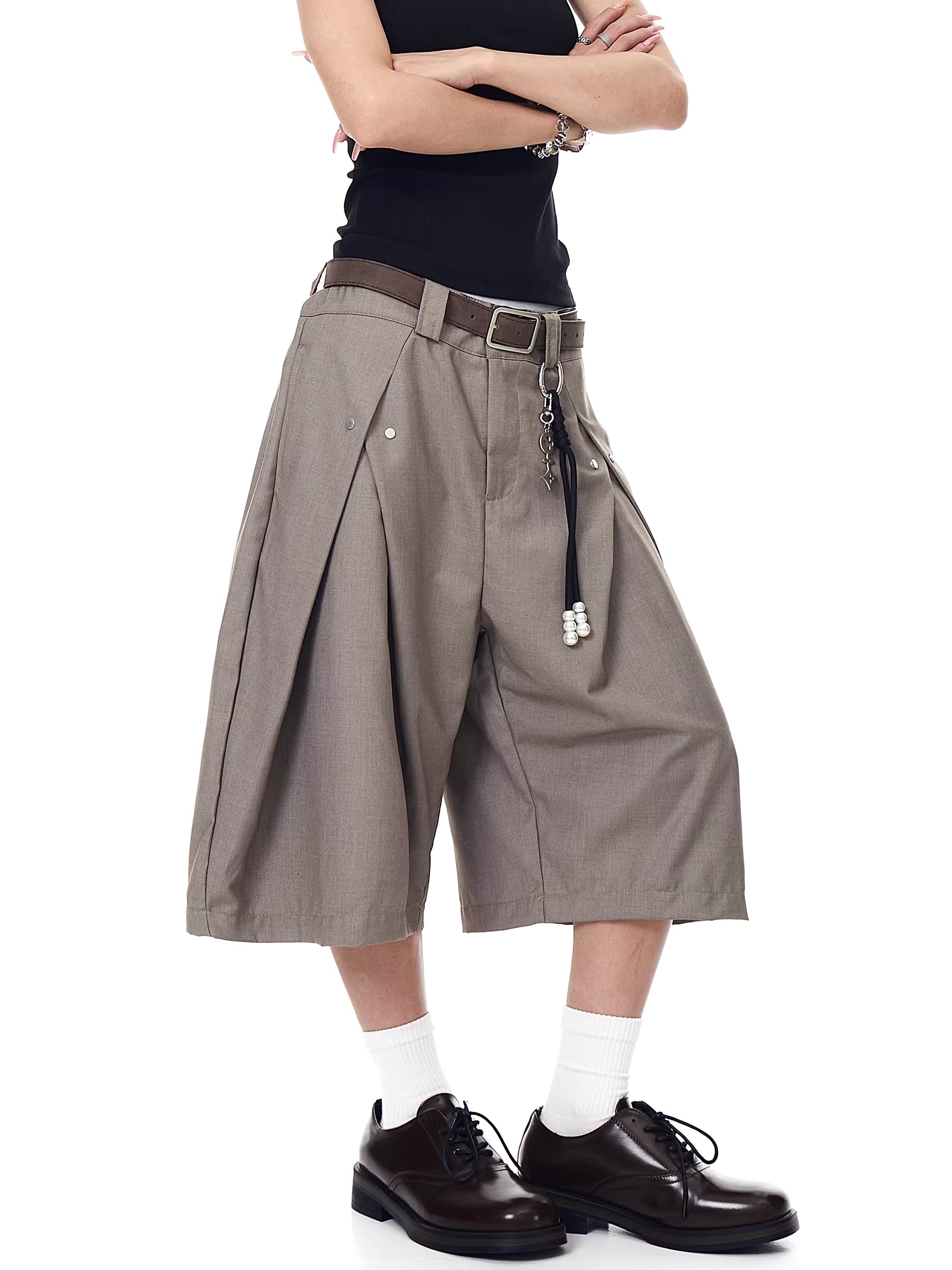 Industrial Volume Hardware Shorts