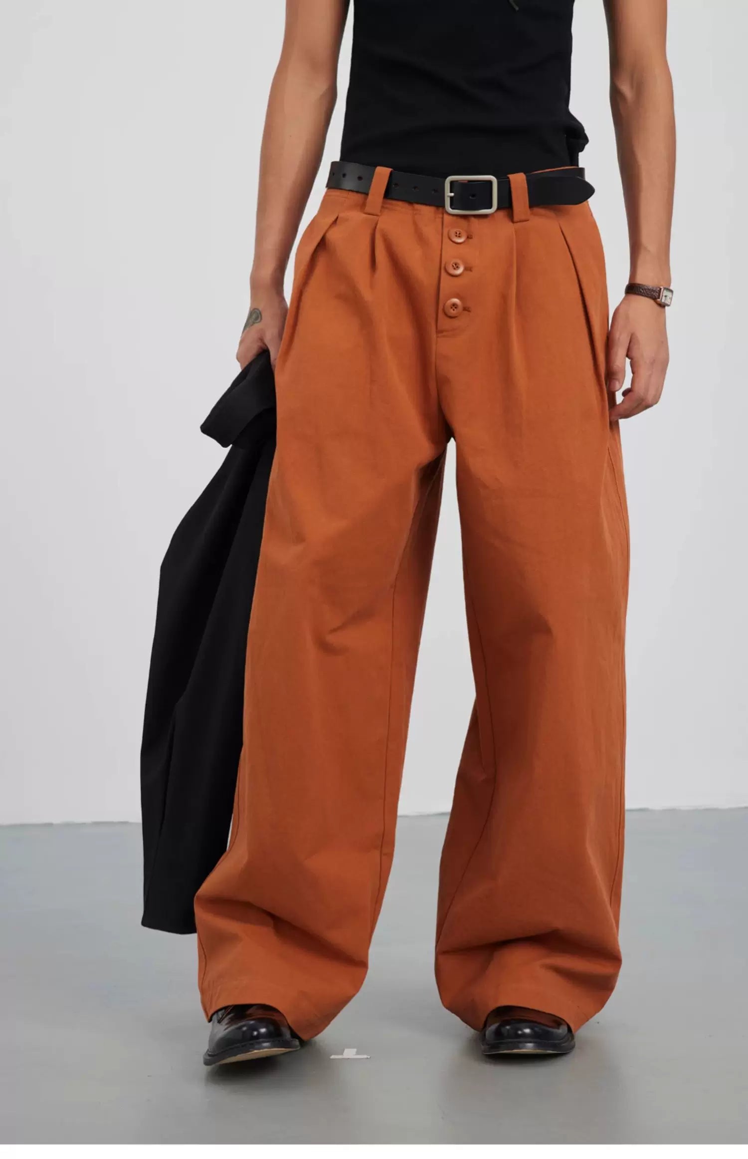 Laterite Pleated Trousers