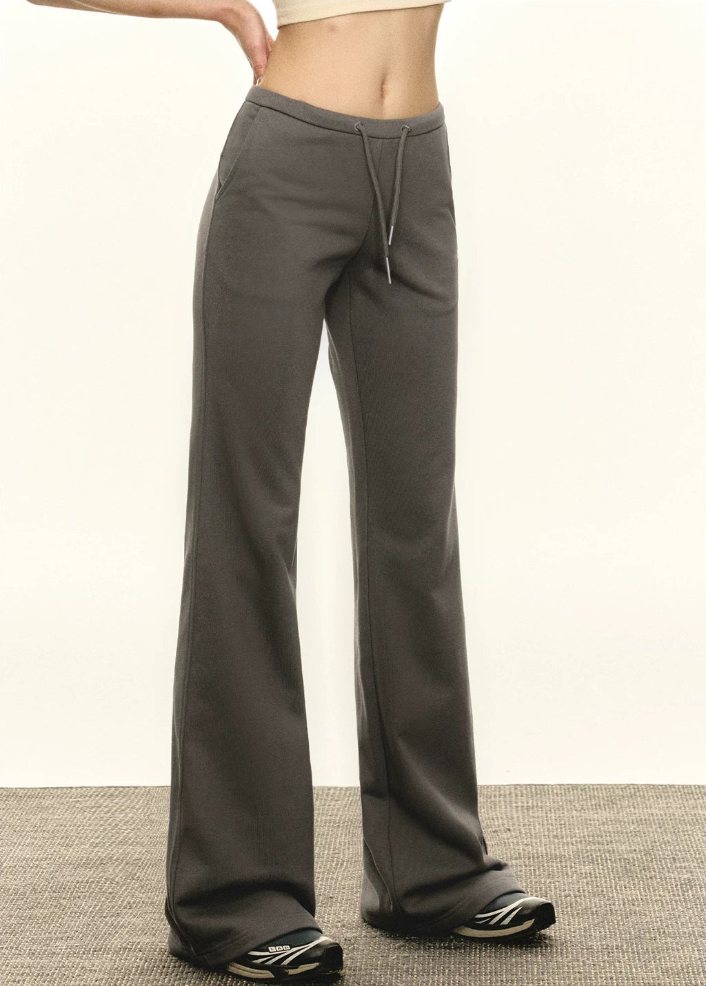 Raven Flare Sweatpant