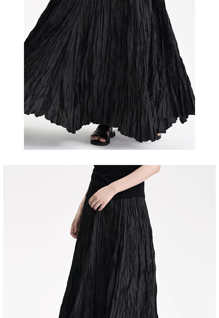Crinkle Maxi Skirt in Black Ink