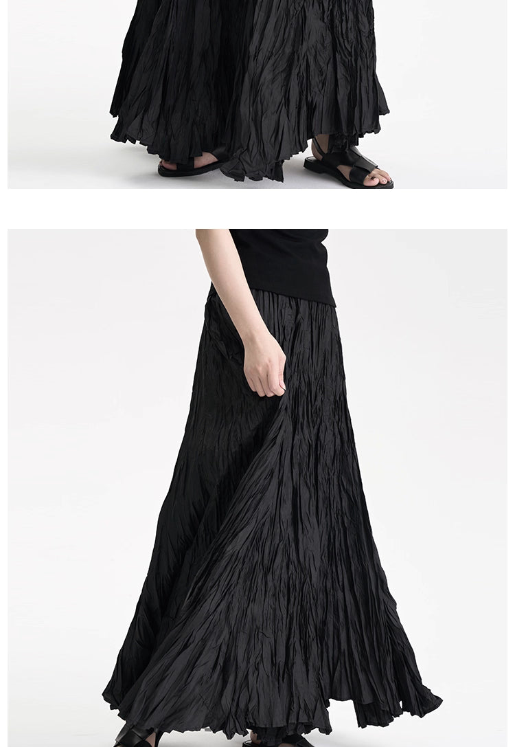 Crinkle Maxi Skirt in Black Ink