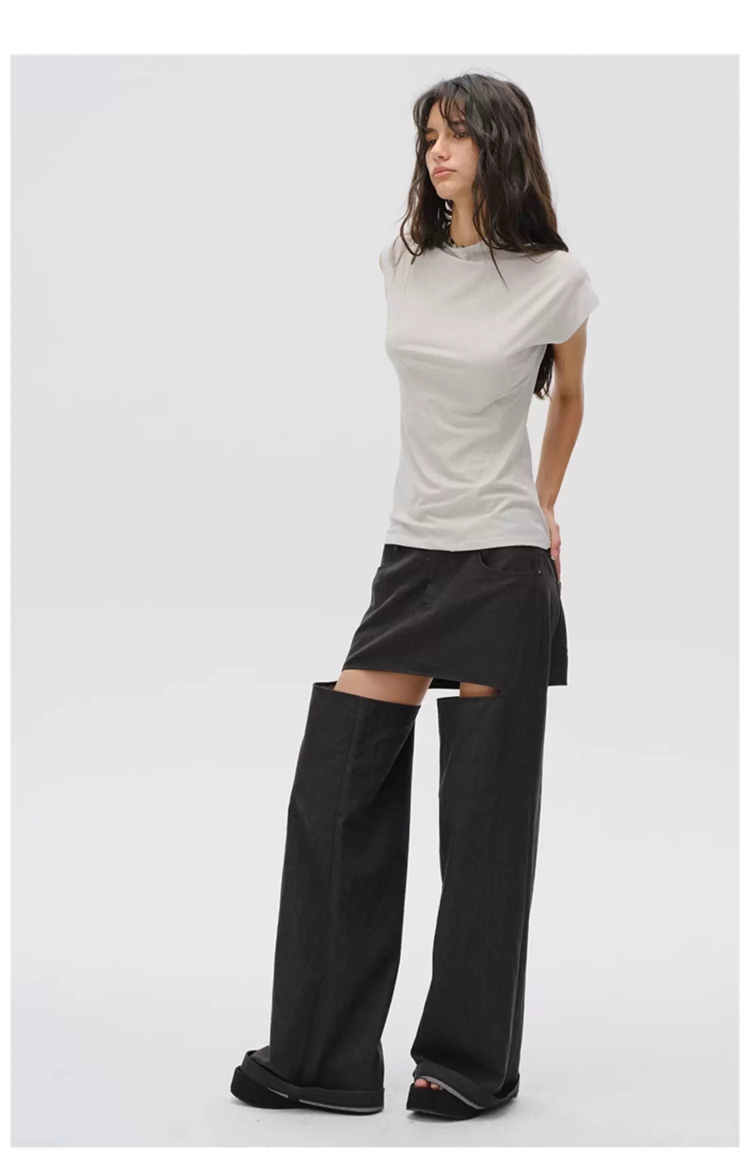Contour Seam Cap Sleeve Top