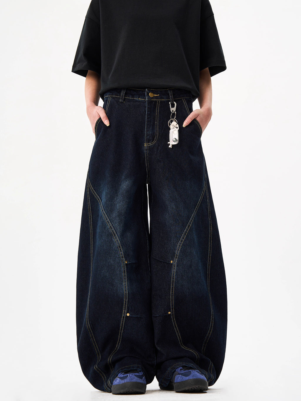 Balloon Contrast Stitch Jeans