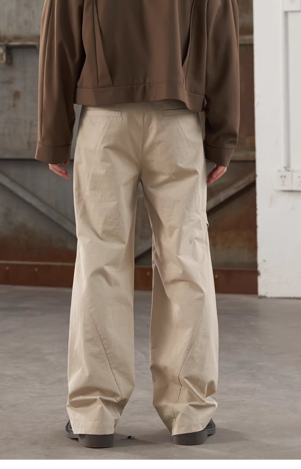 Piecewise Planar Trousers