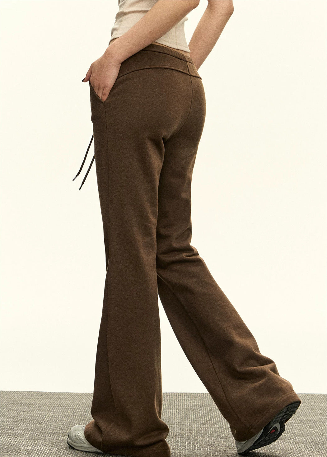Raven Flare Sweatpant