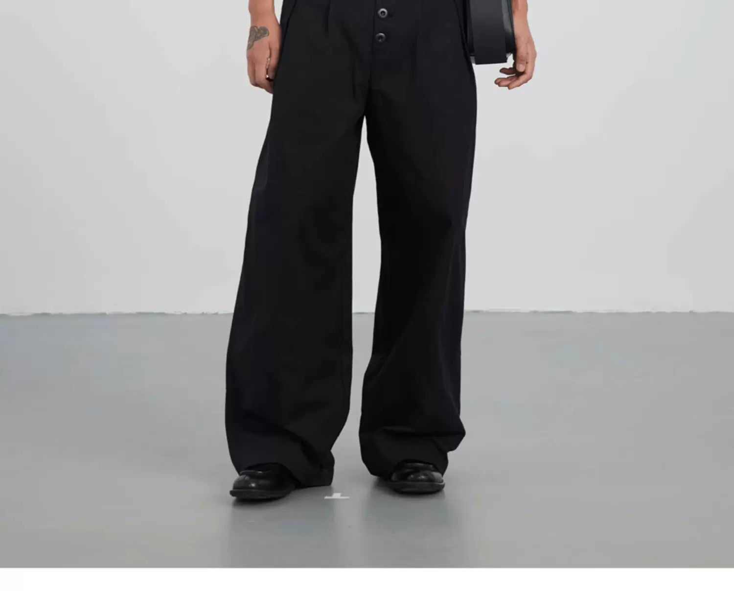 Laterite Pleated Trousers