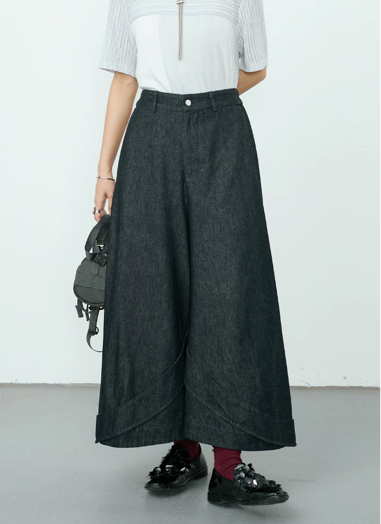 Curved Seam Wide-Leg Denim Trousers