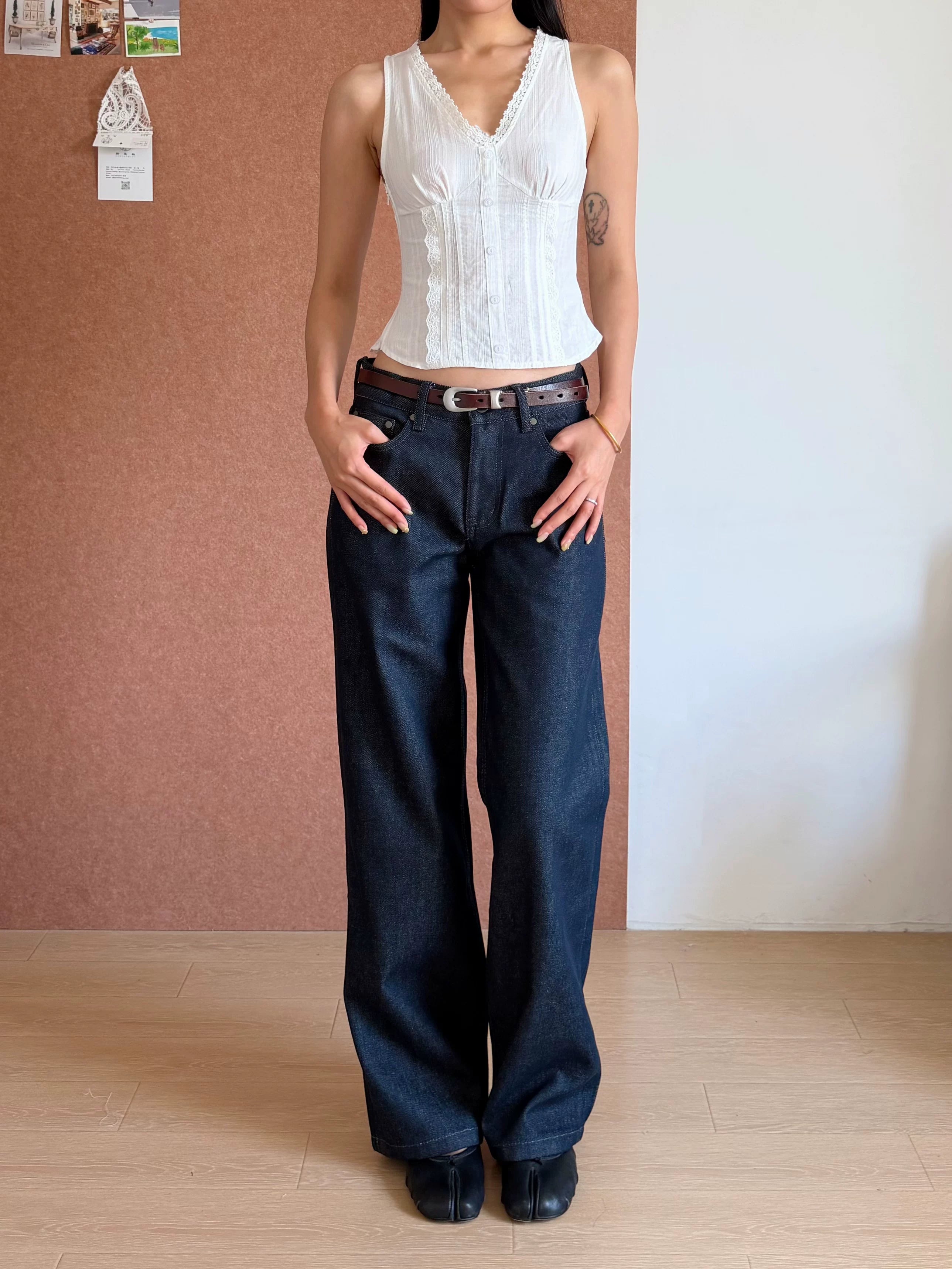 Lace Panel Button Tank
