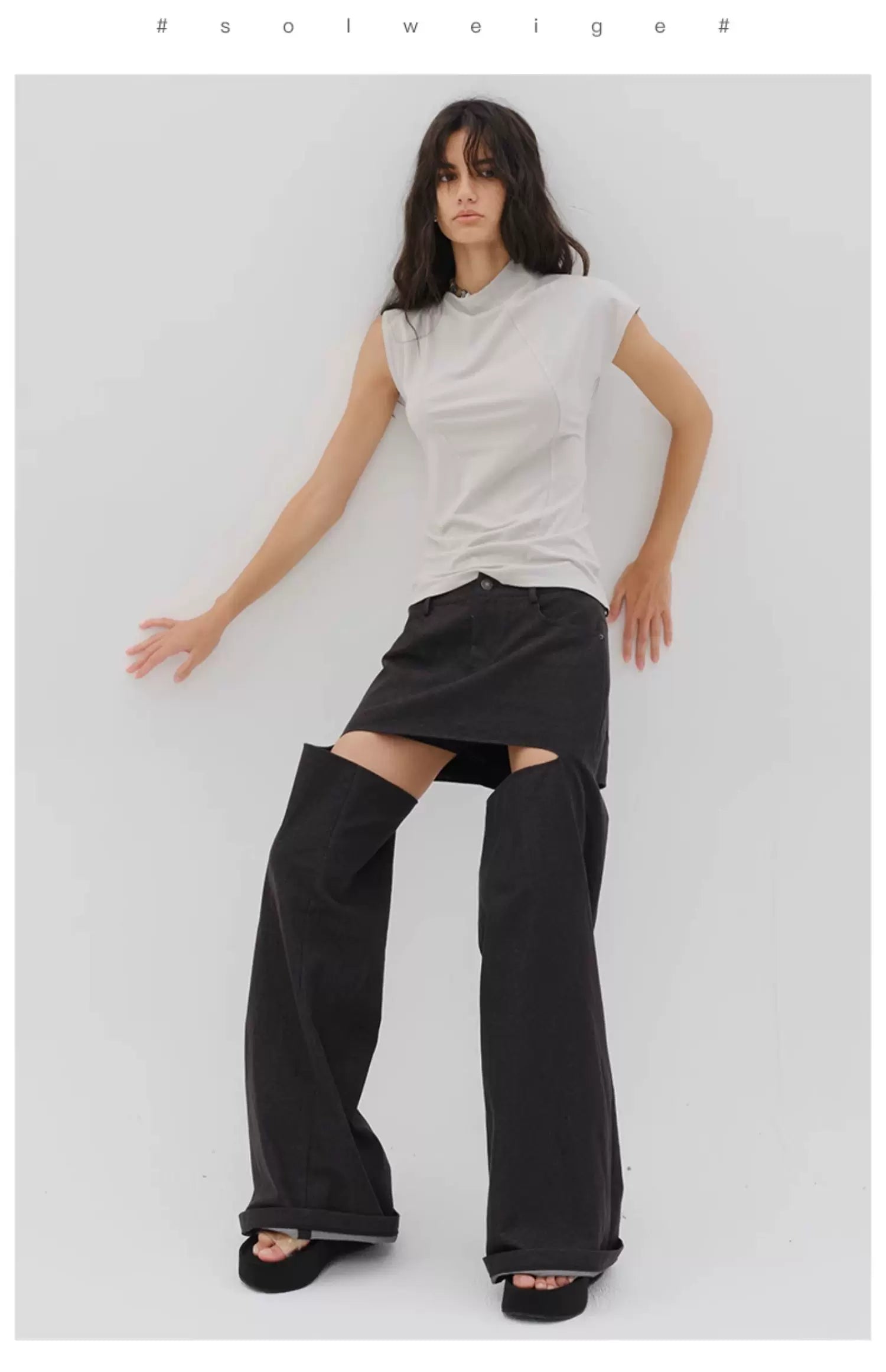 Contour Seam Cap Sleeve Top