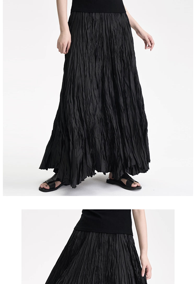 Crinkle Maxi Skirt in Black Ink