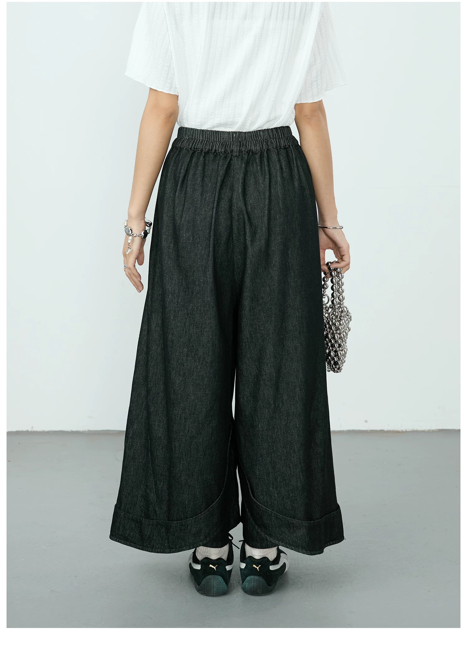 Curved Seam Wide-Leg Denim Trousers