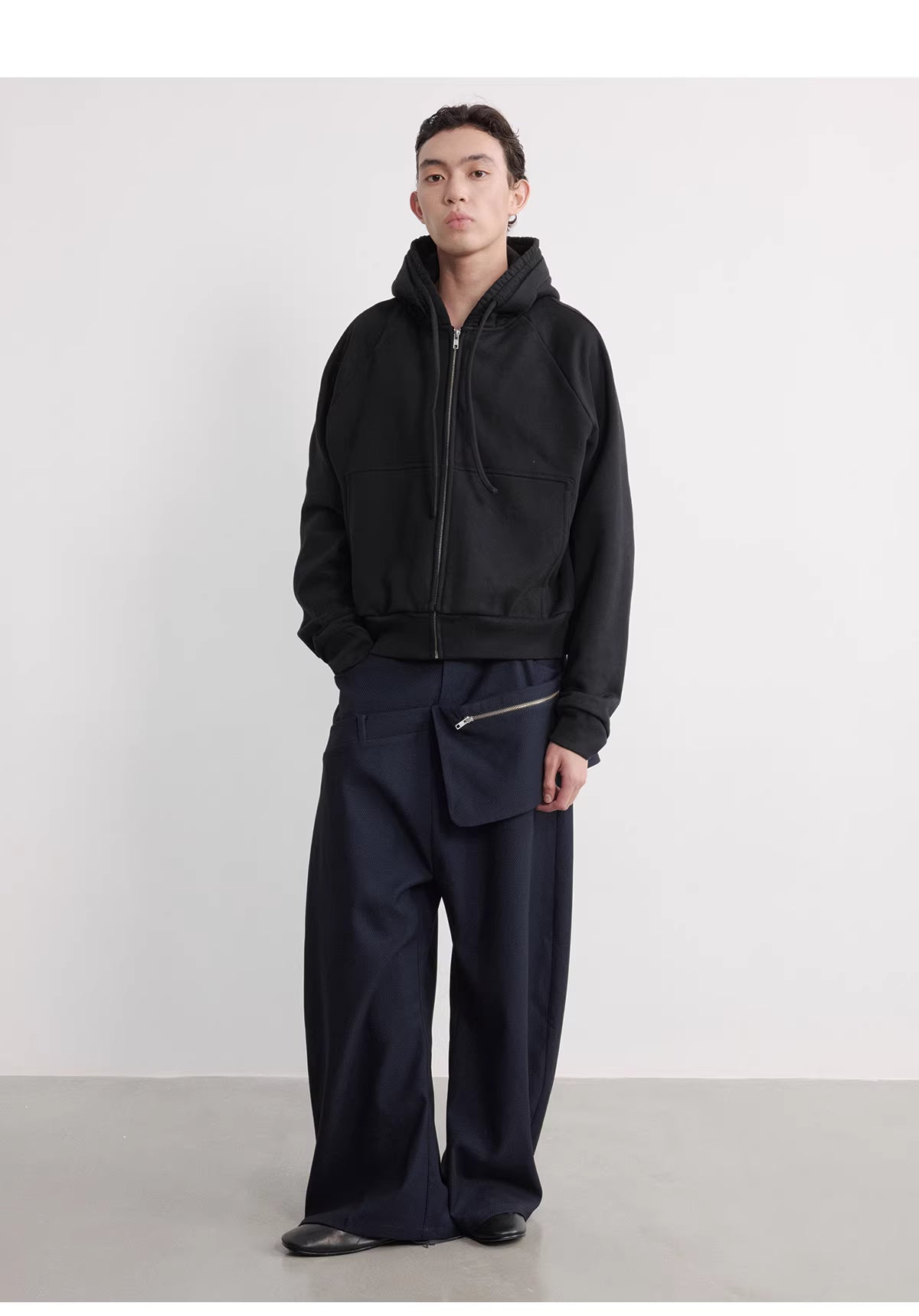 Side-Pocket Utility Pants in Dark Navy