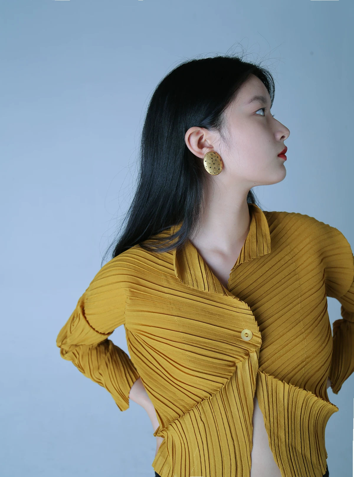 Aureate Exoskeleton Pleat Shirt