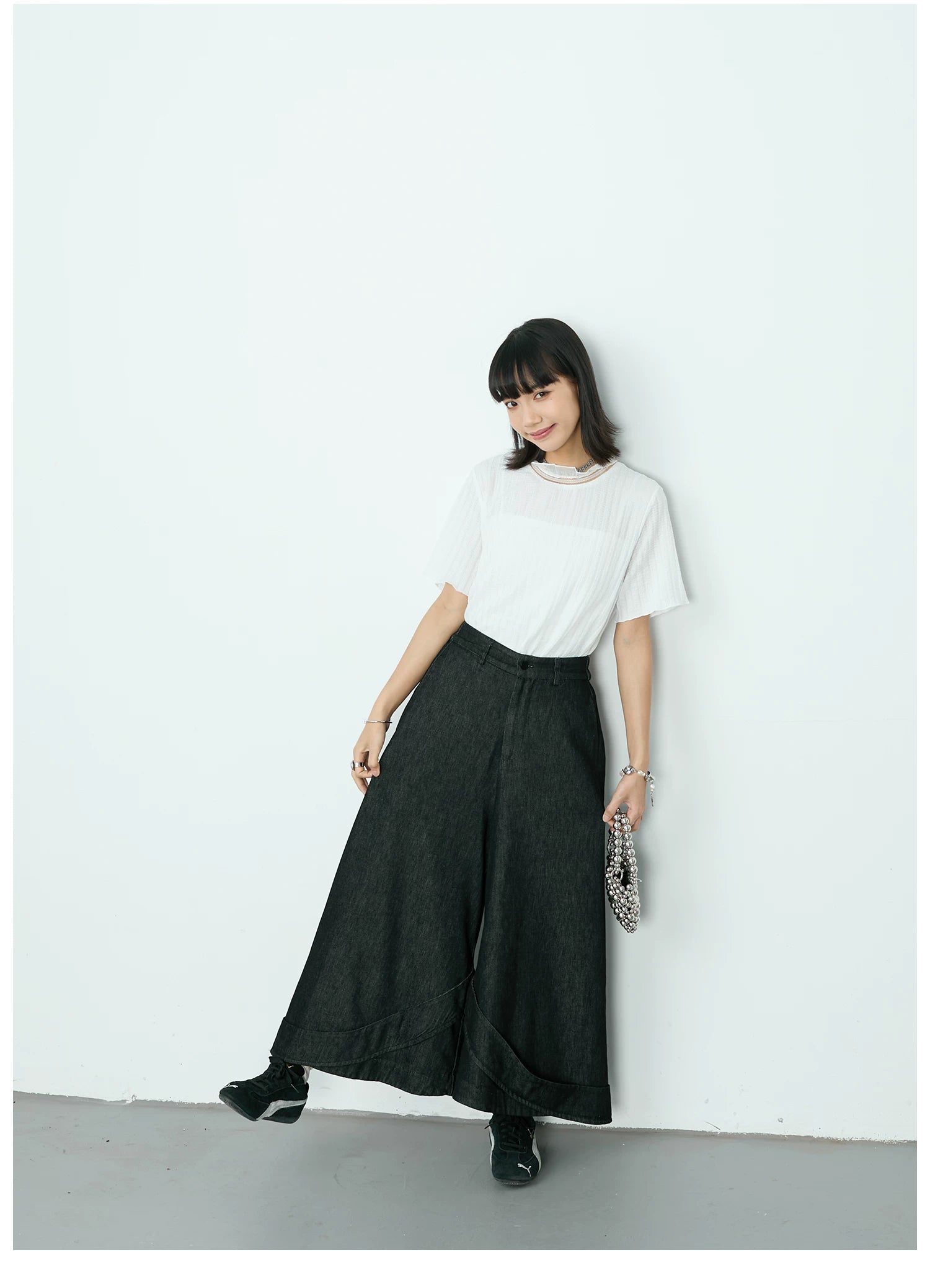 Curved Seam Wide-Leg Denim Trousers