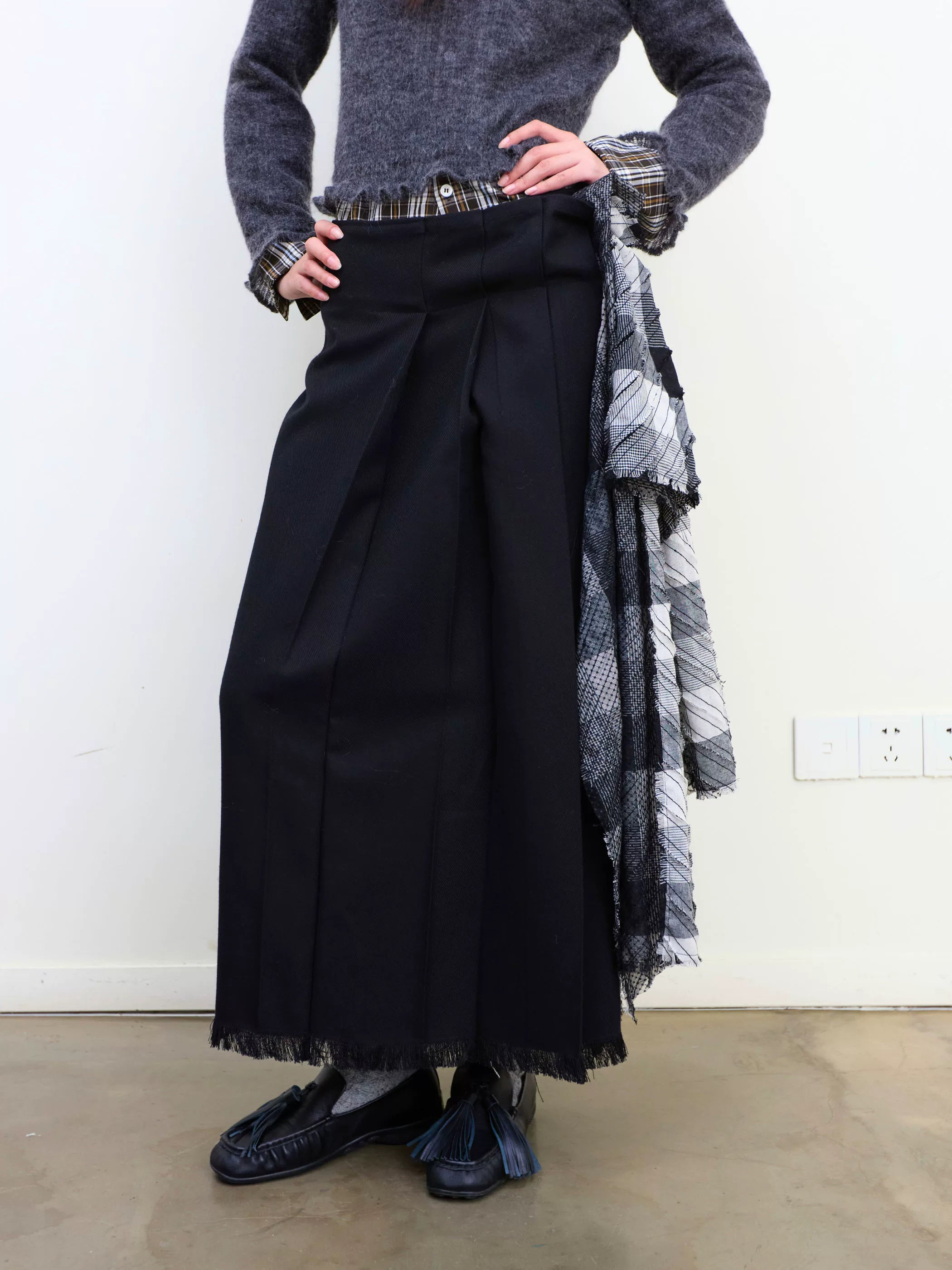 Plaid Tassel Long-line Skirt