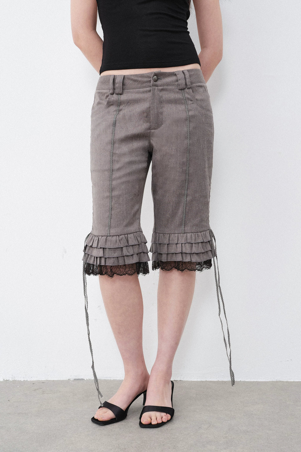 Ruffle Lace Hem Shorts