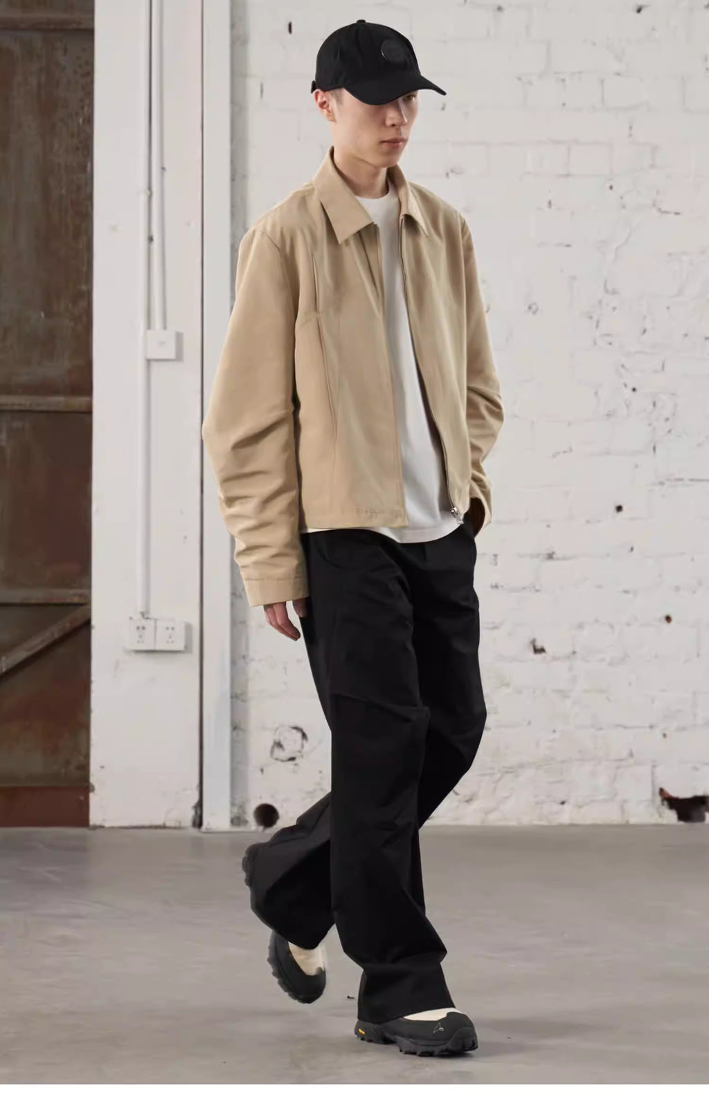 Piecewise Planar Trousers
