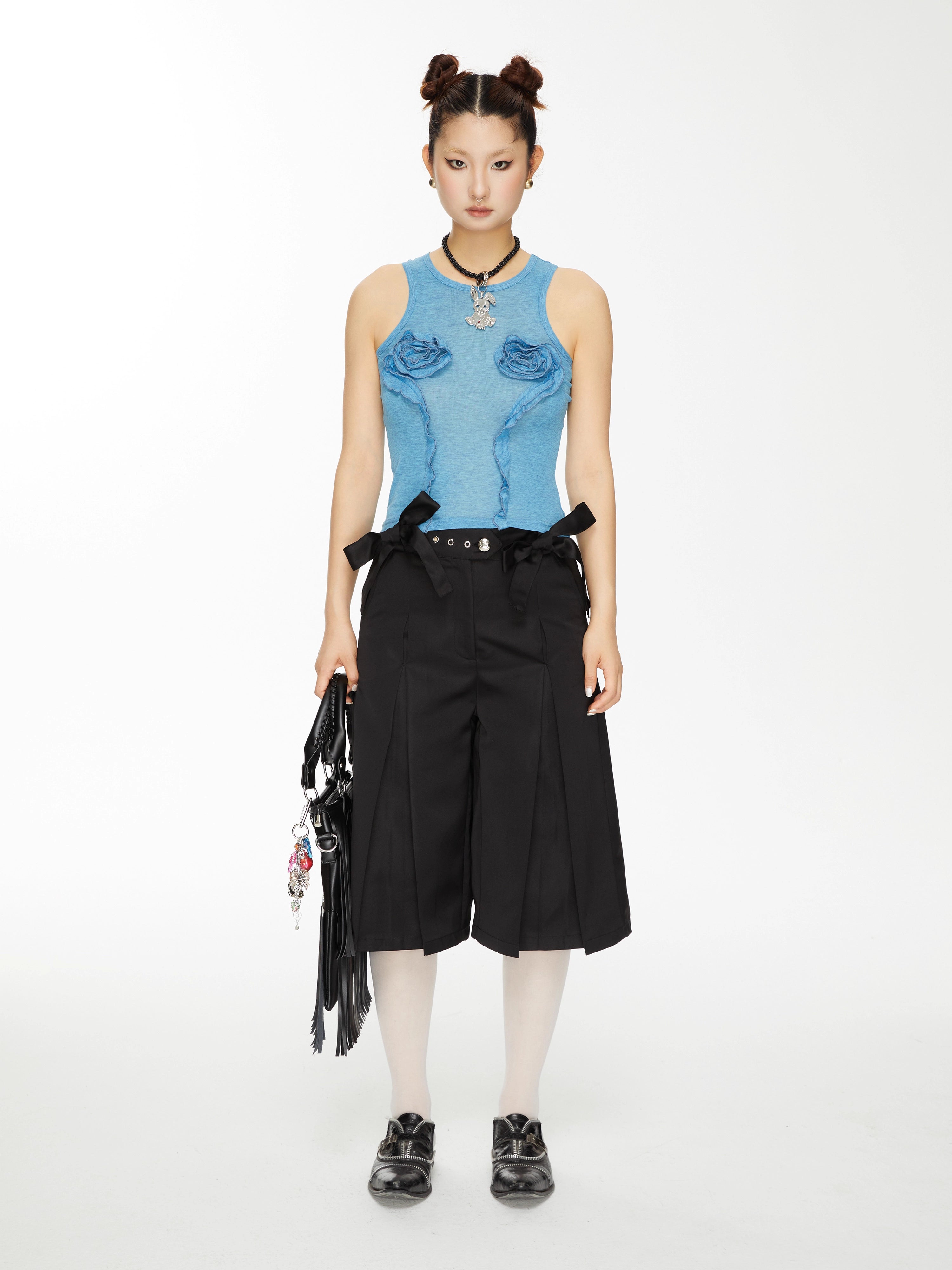 Bow-Embellished Pleated Back Wide-Leg Trouser Shorts