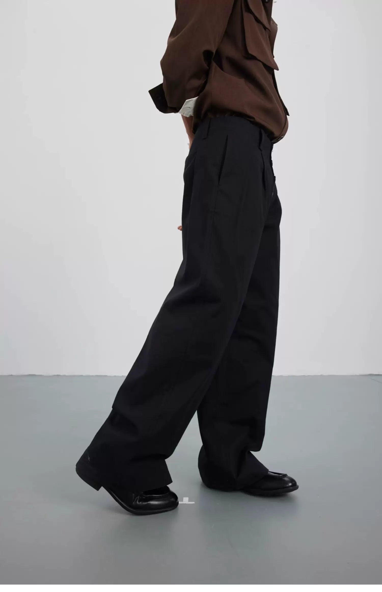 Laterite Pleated Trousers