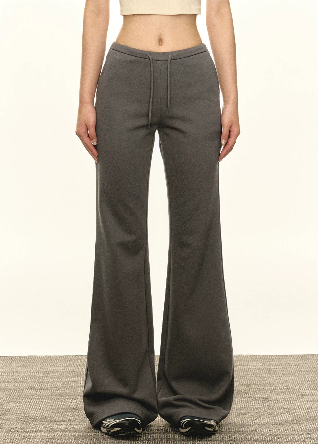 Raven Flare Sweatpant