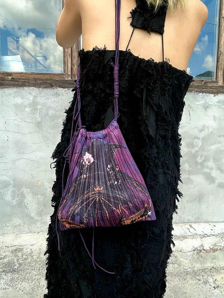 龙门 Dragon Gate Pleated Pouch Bag