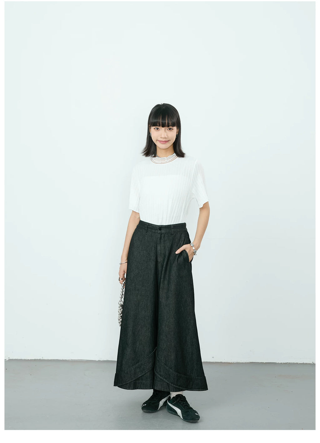 Curved Seam Wide-Leg Denim Trousers