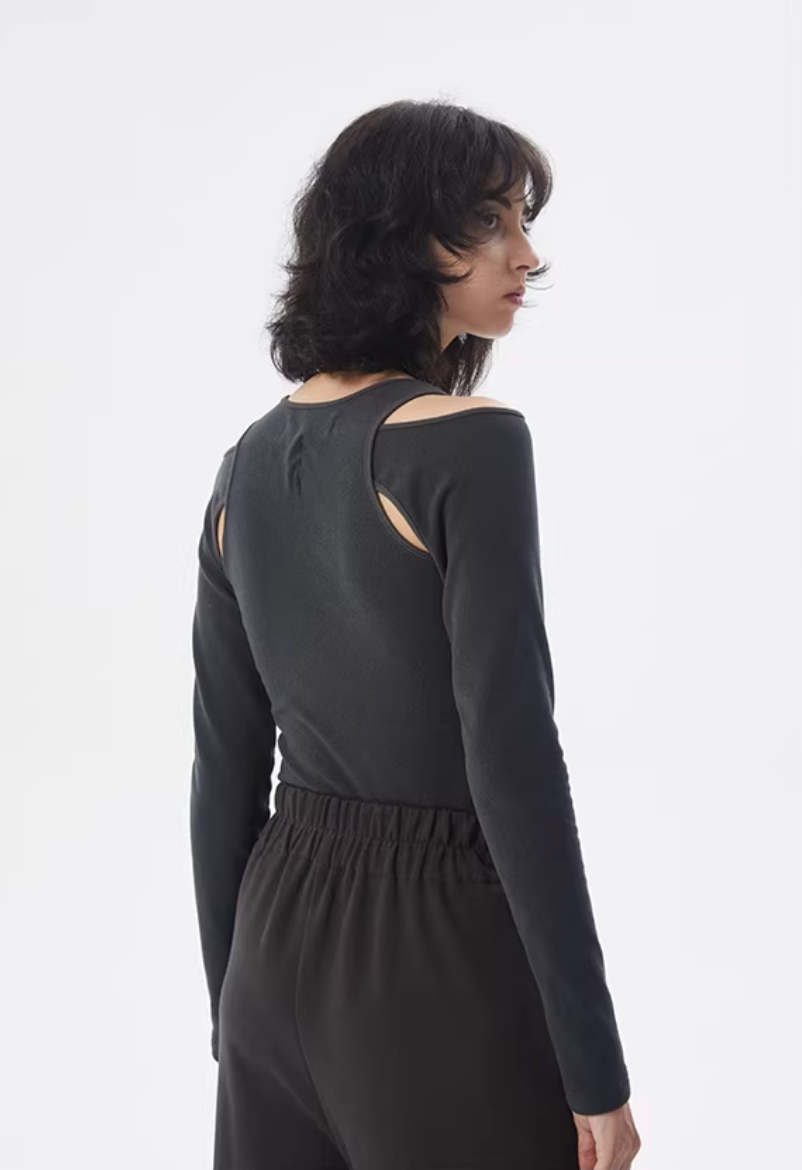 Shifted Dual-Layer Top
