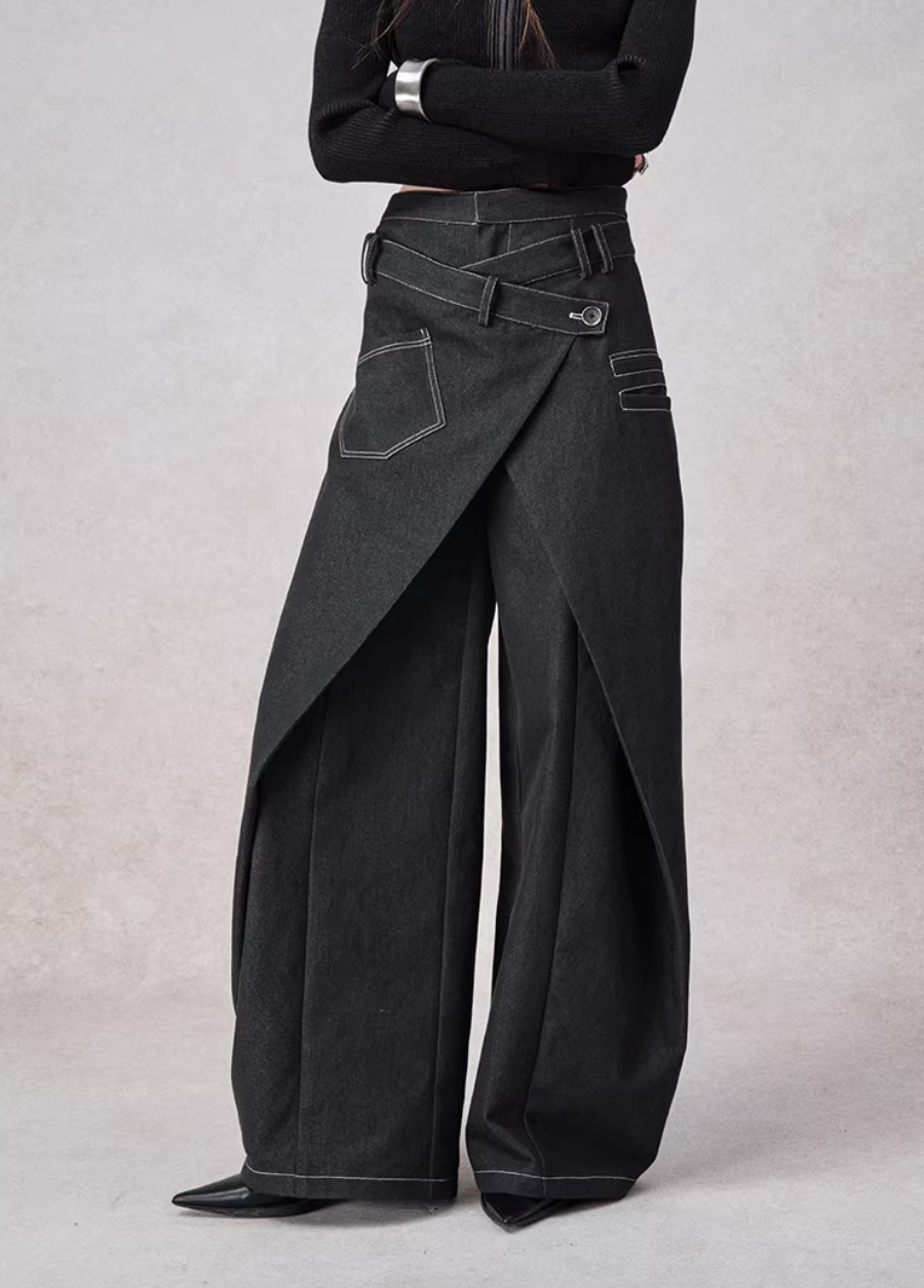 Integrated Belted Deconstructed Jeans