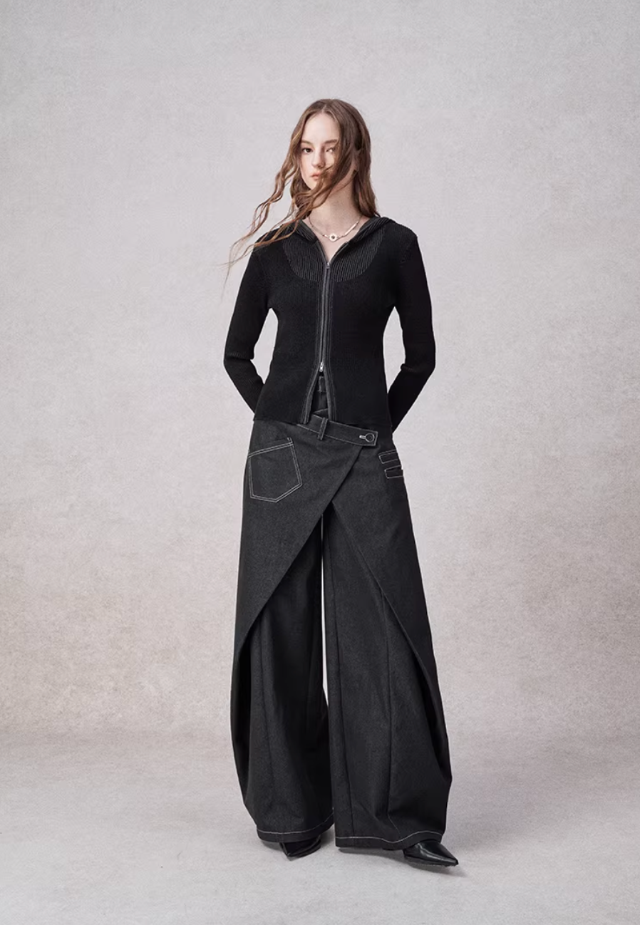 Integrated Belted Deconstructed Jeans