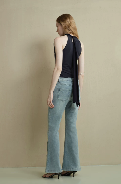 Equilibrium Fold High-Neck