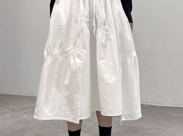 Aeolian Arid-Contour Skirt
