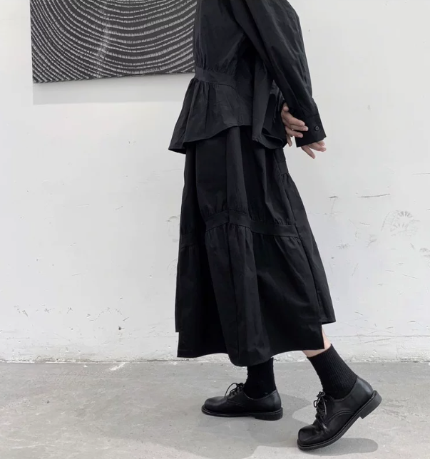 Aeolian Arid-Contour Skirt