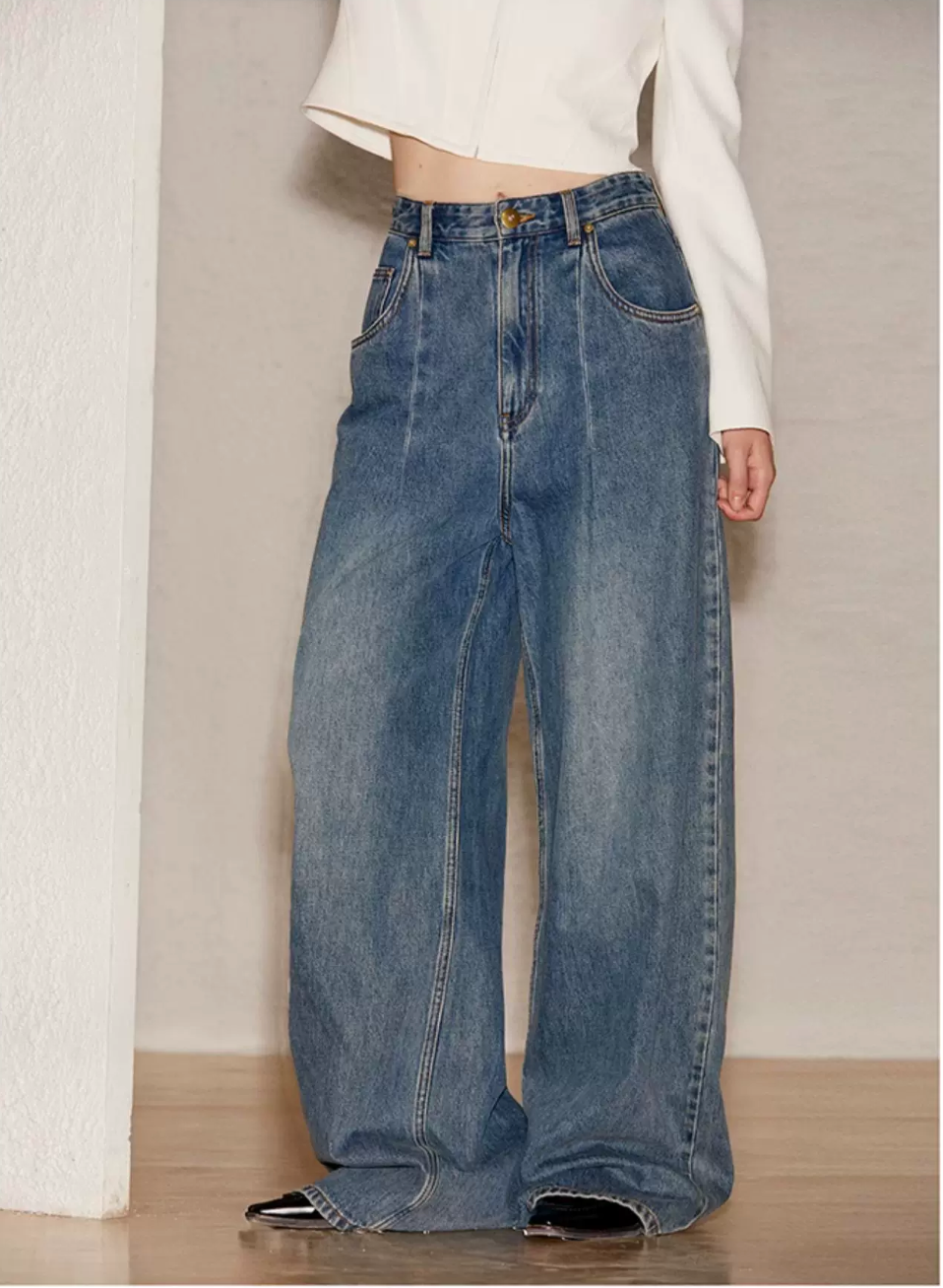 Wide Leg Structural Jeans