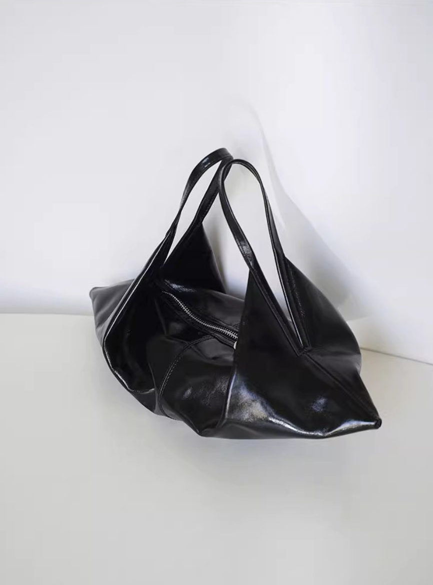 Twist Form Bag (Small)
