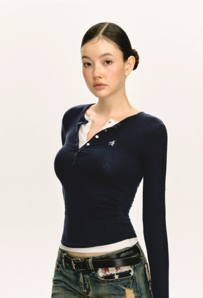 Snap Henley Long-Sleeved Knit