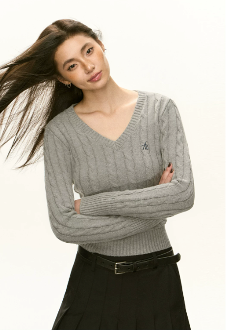 Everyday Cable V-Neck Knit