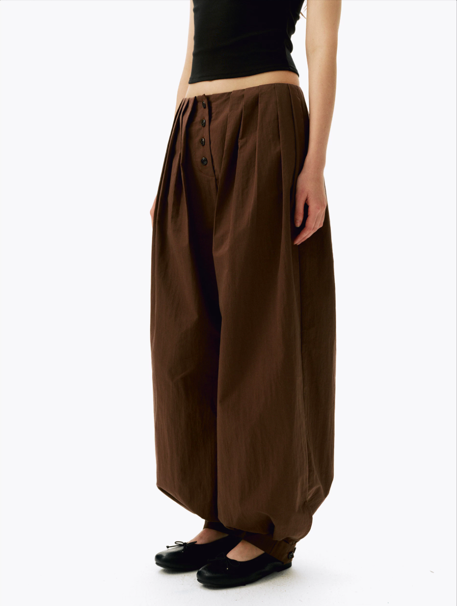 Multi-Pleated Balloon Trousers