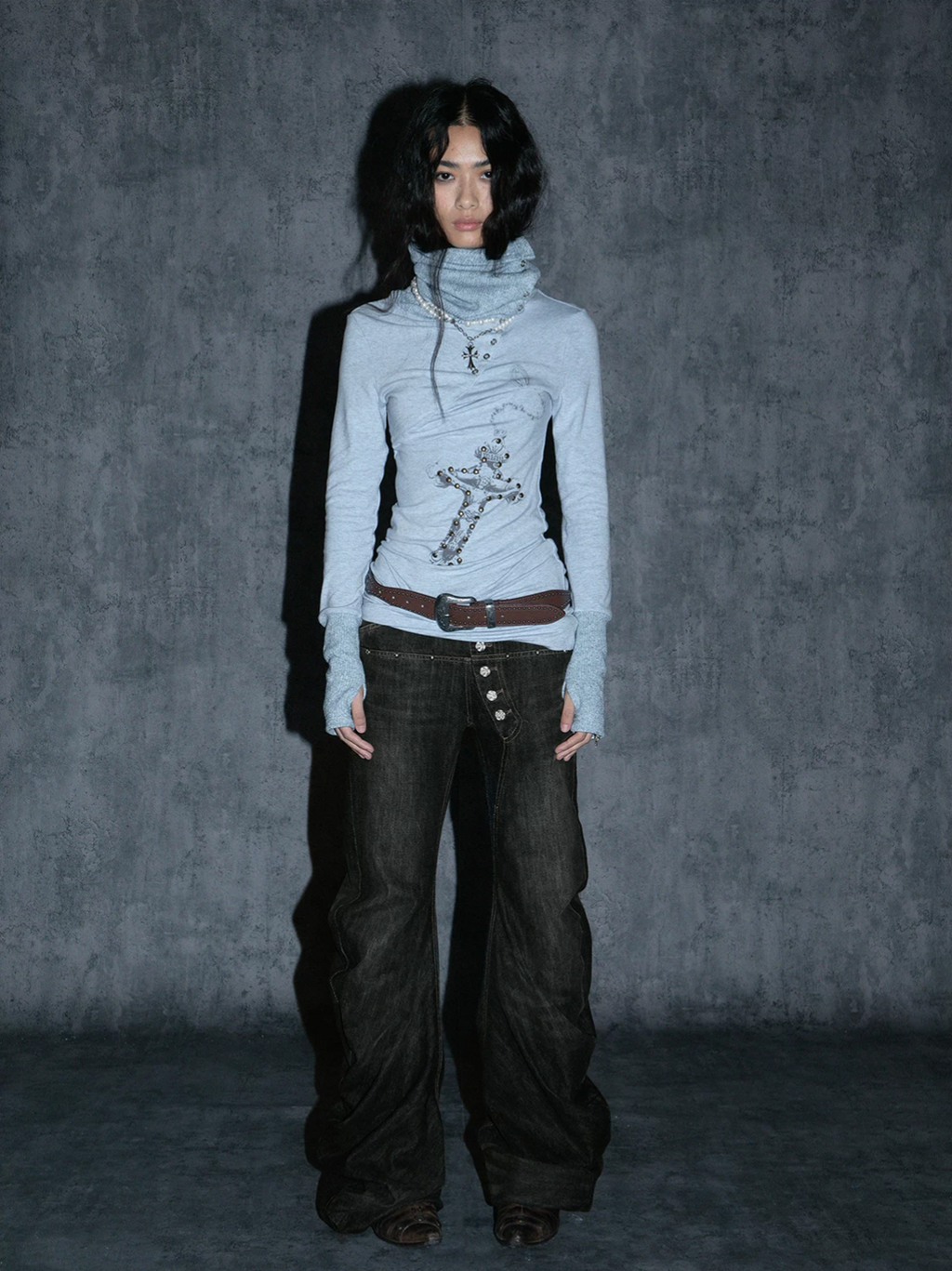 Collapsed Charcoal Wide-Leg Jeans