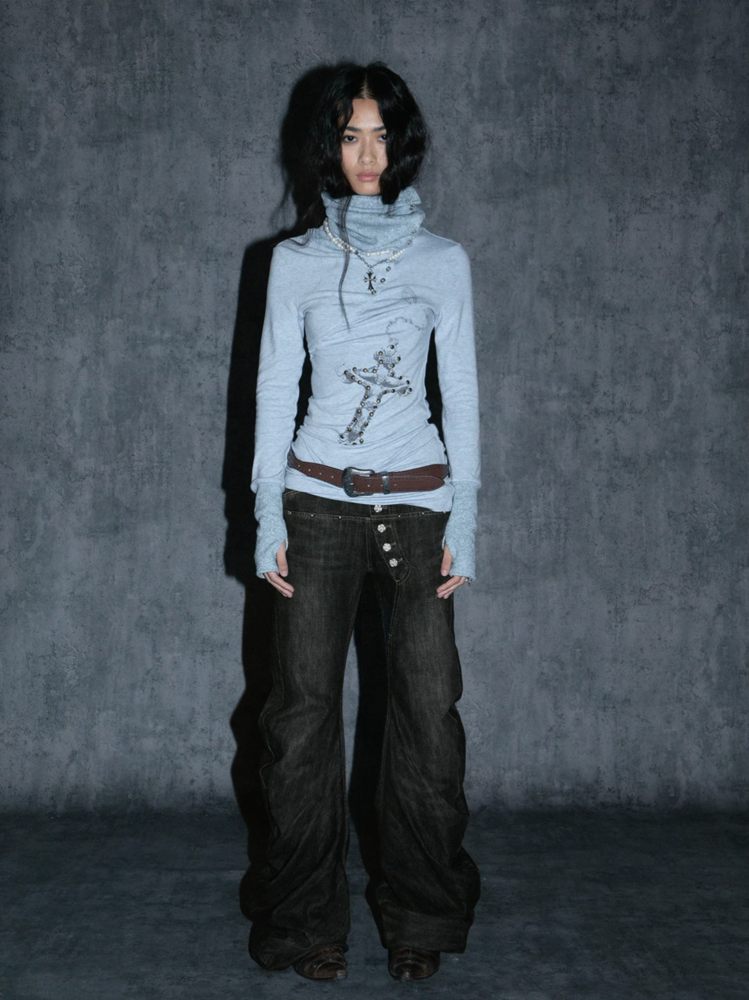 Collapsed Charcoal Wide-Leg Jeans