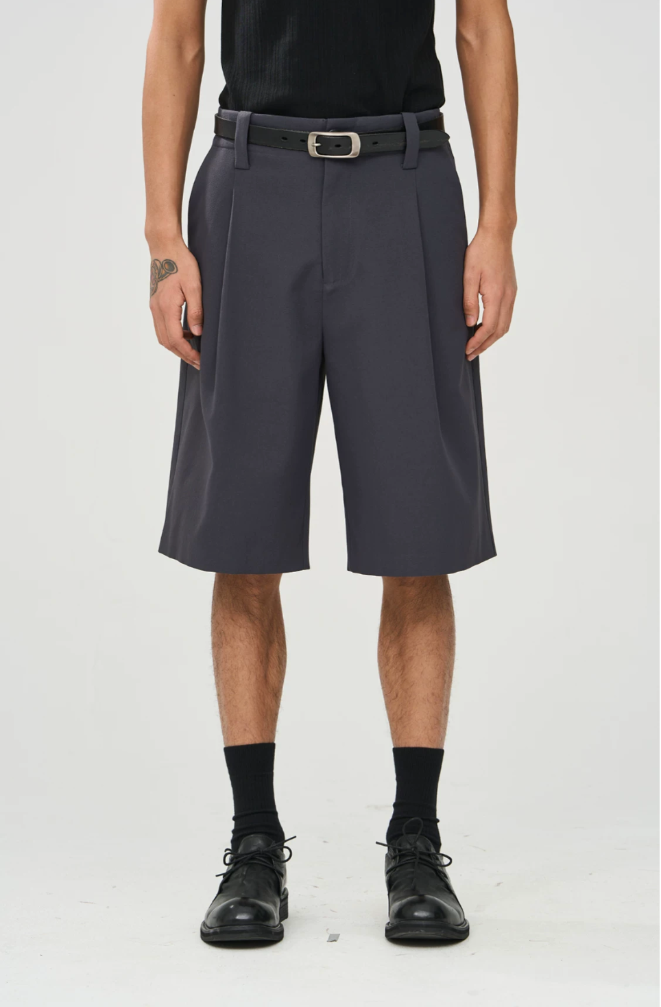 Hollow-Core Tailored Shorts
