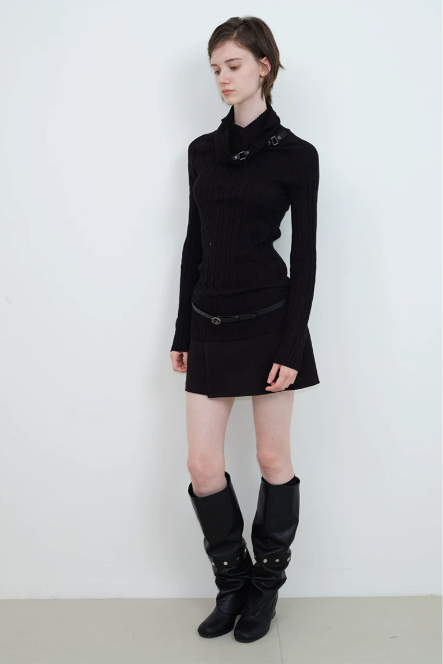 Harness Collar Cable Knit